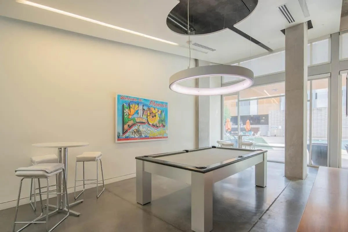 Vibrant 2Bd - Cdt - Gym, Pool, Parking - Sleep 8 Apartment Phoenix 0*,  United States